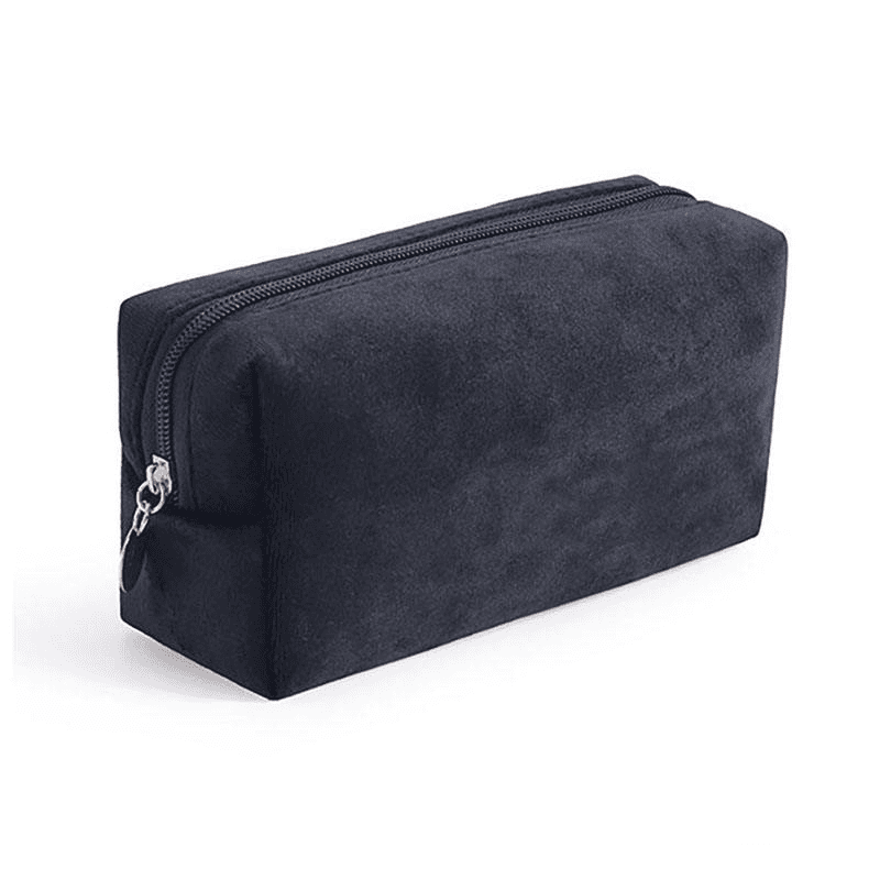 Neceser velvet negro con cierre dorado, bolsa organizadora de skincare y maquillaje coreano travel bag disponible en belm.pe