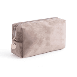 Neceser velvet topo con cierre dorado, bolsa organizadora de productos skincare coreano y maquillaje para viaje disponible en Perú