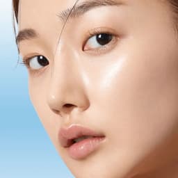 Resultado del Medicube Zero Foam Cleanser: piel limpia, luminosa y sin poros visibles. rutina K-beauty limpieza profunda