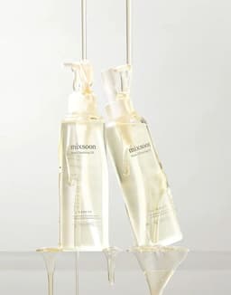 Mixsoon Bean Cleansing Oil 195ml presentación doble aceite desmaquillante coreano minimalista con soja de fórmula limpia para todo tipo de piel disponible en Perú